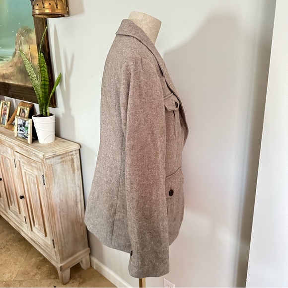 Banana Republic Women’s Herringbone Wool Blend Blazer - Picture 3 of 7